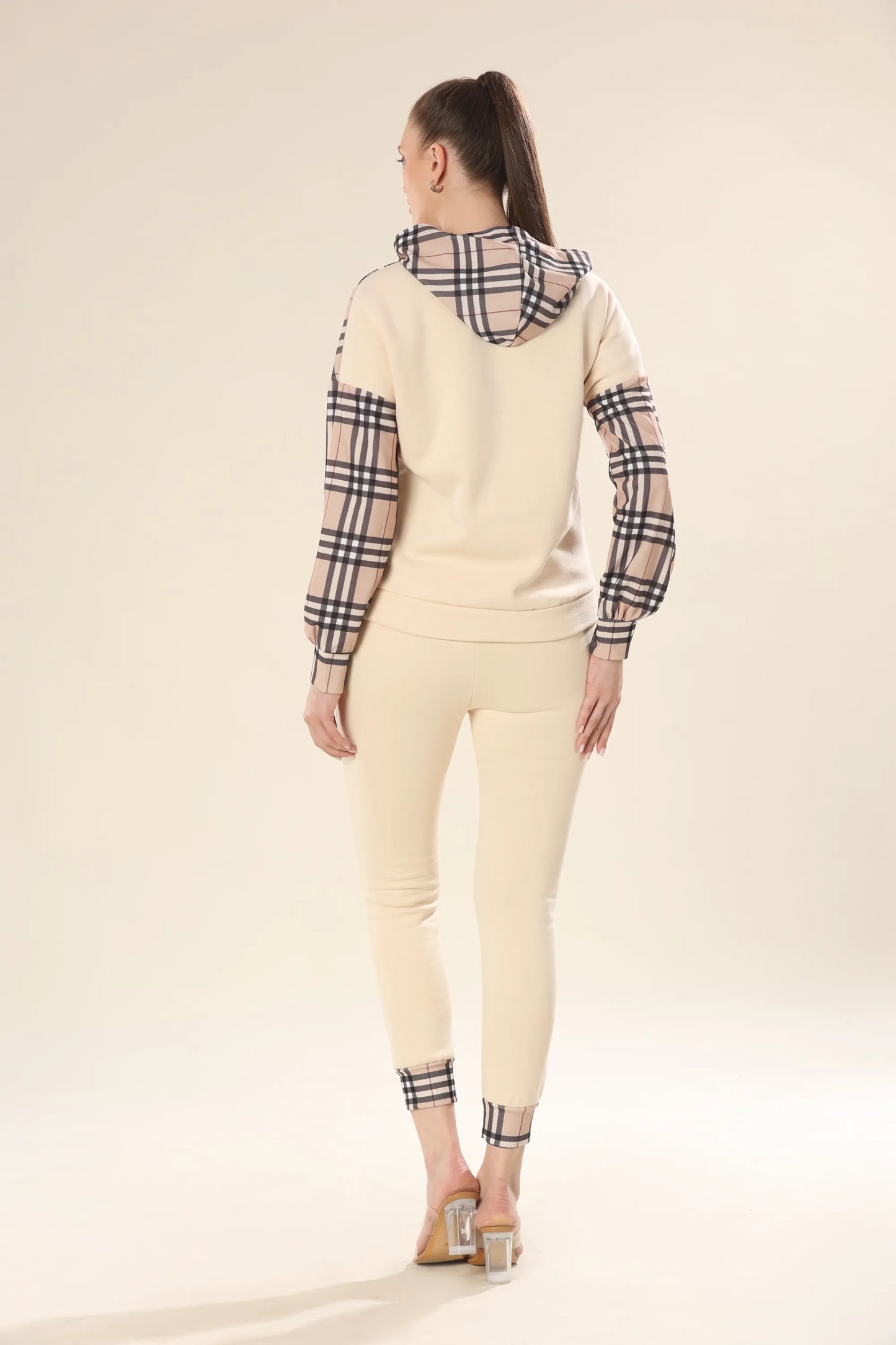 Fashionable Checks In Modern Beige Plaid Co-ord Set