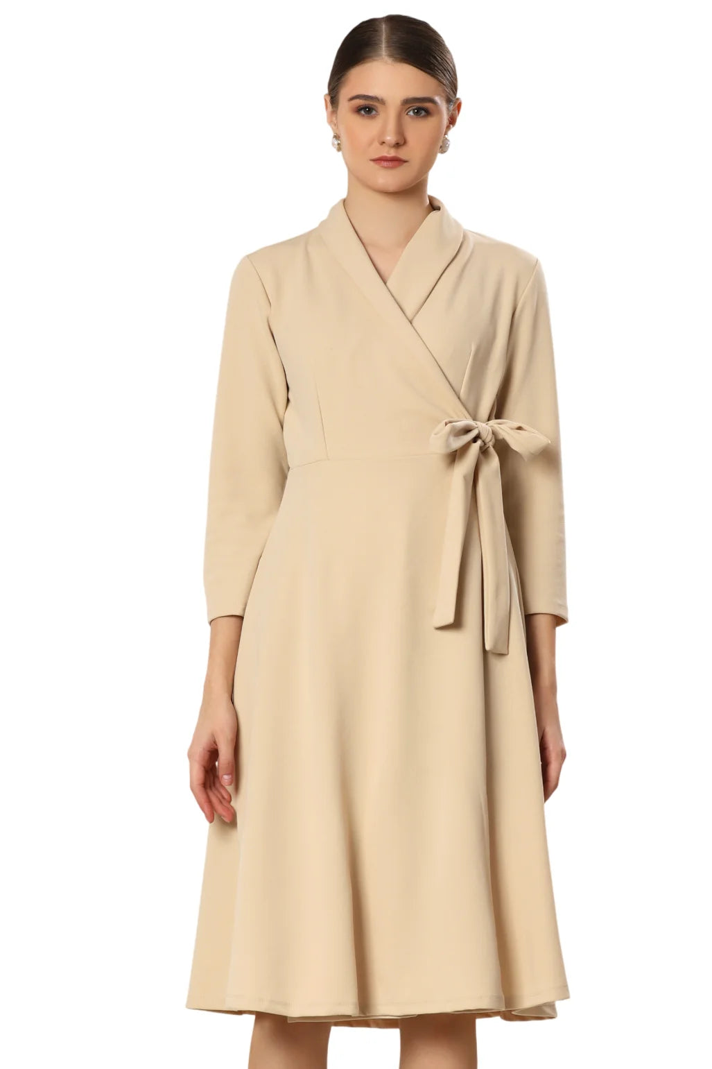 Graceful Belted Dress With Collared Sophistication