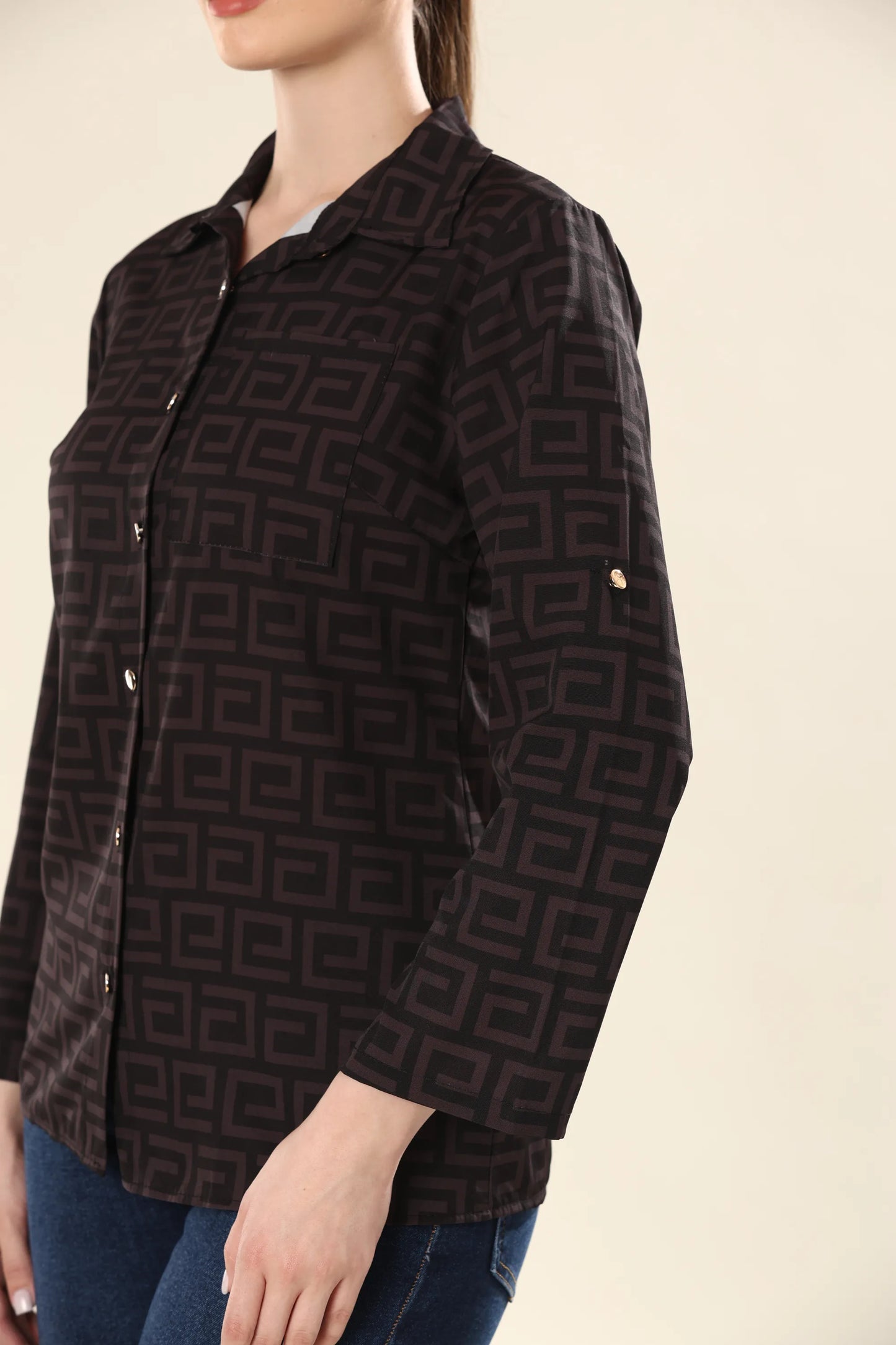 Laventa Ladyrinth Geometric Charm Shirt