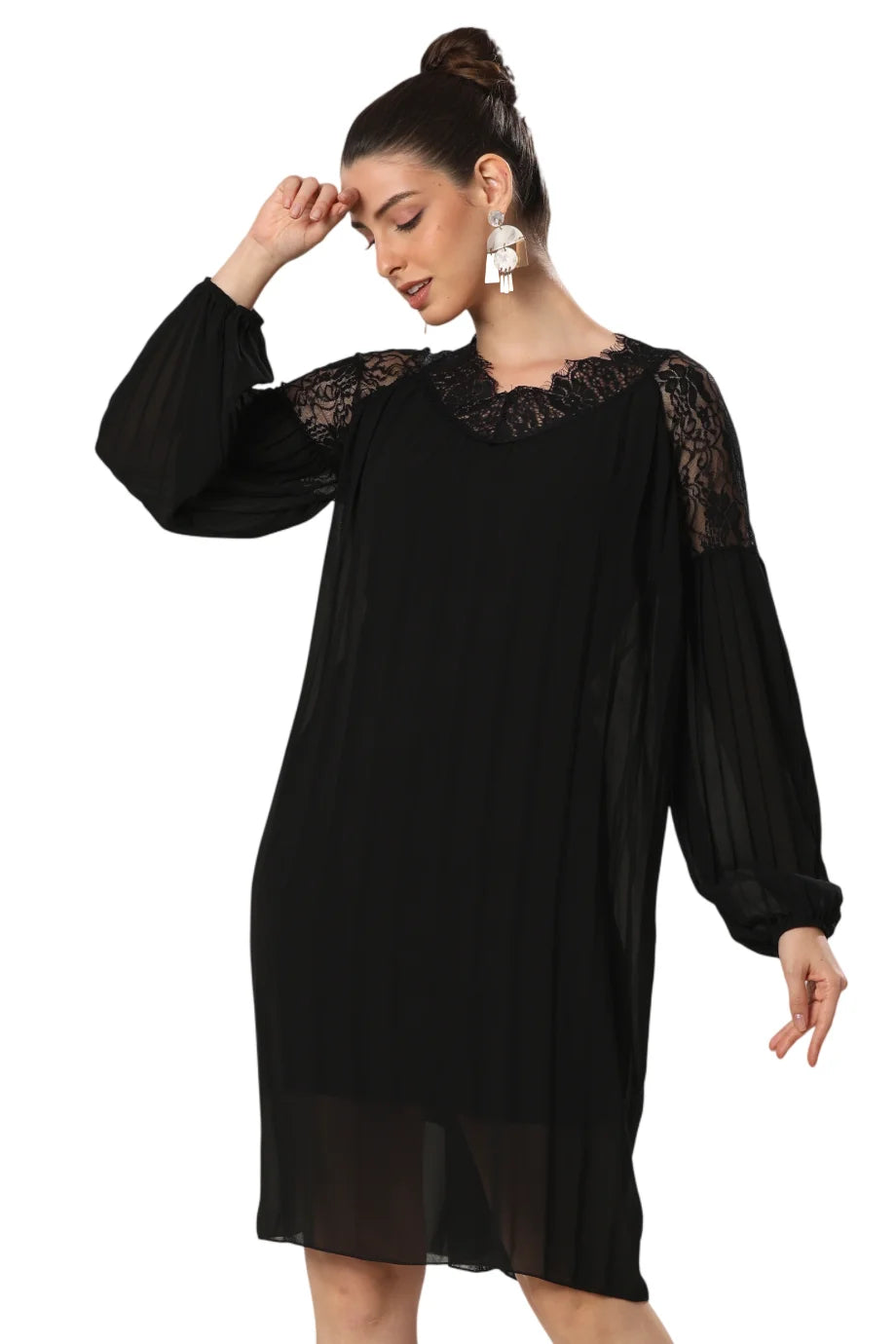 Stylishly Pleated Charming Lace Touch Dress